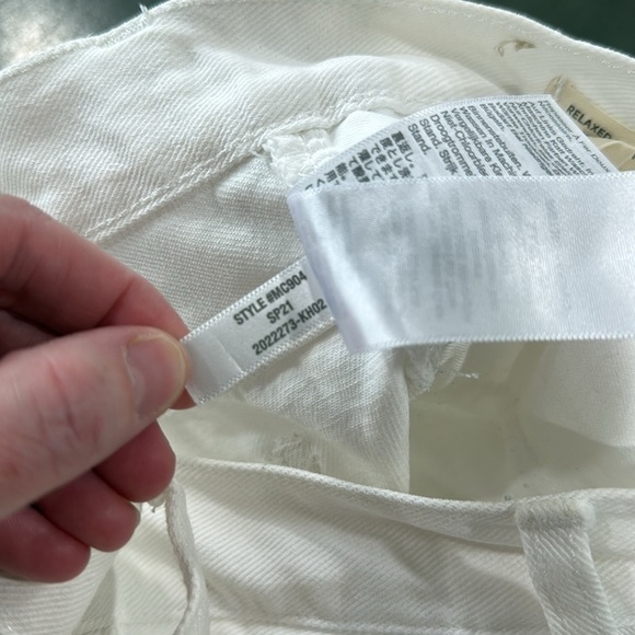 Madewell Relaxed Denim Shorts in Tile White Raw Hem High Rise Size 24 - Picture 13 of 13